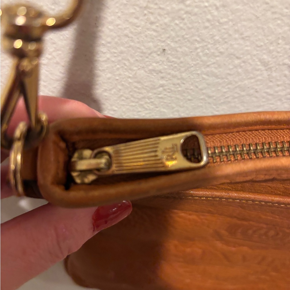 Ralph Lauren Brown Leather Bag with Gold Details - Picture 4 of 13